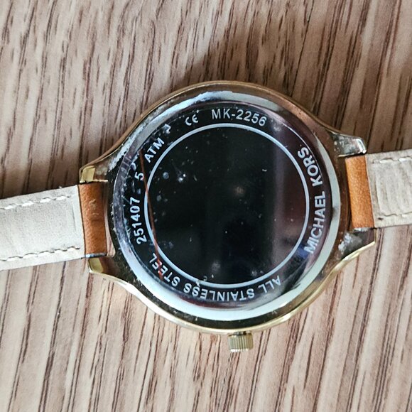 Michael Kors Women Watch Runway Slim MK2256 Gold Dial Brown Leather Strap - Picture 10 of 10